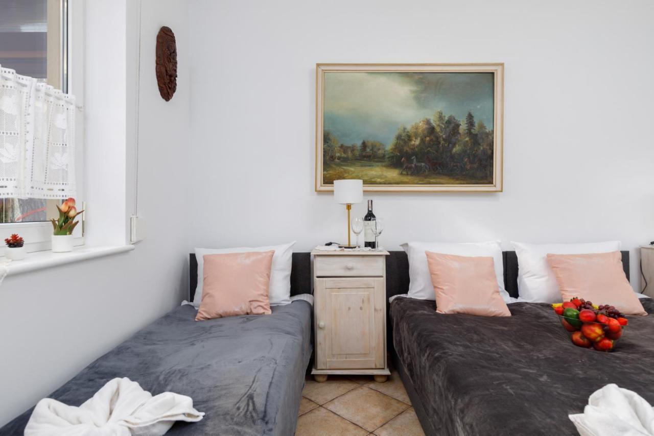 Apartment With Veranda Torunska Pobierowo By Noclegi Renters Eksteriør billede